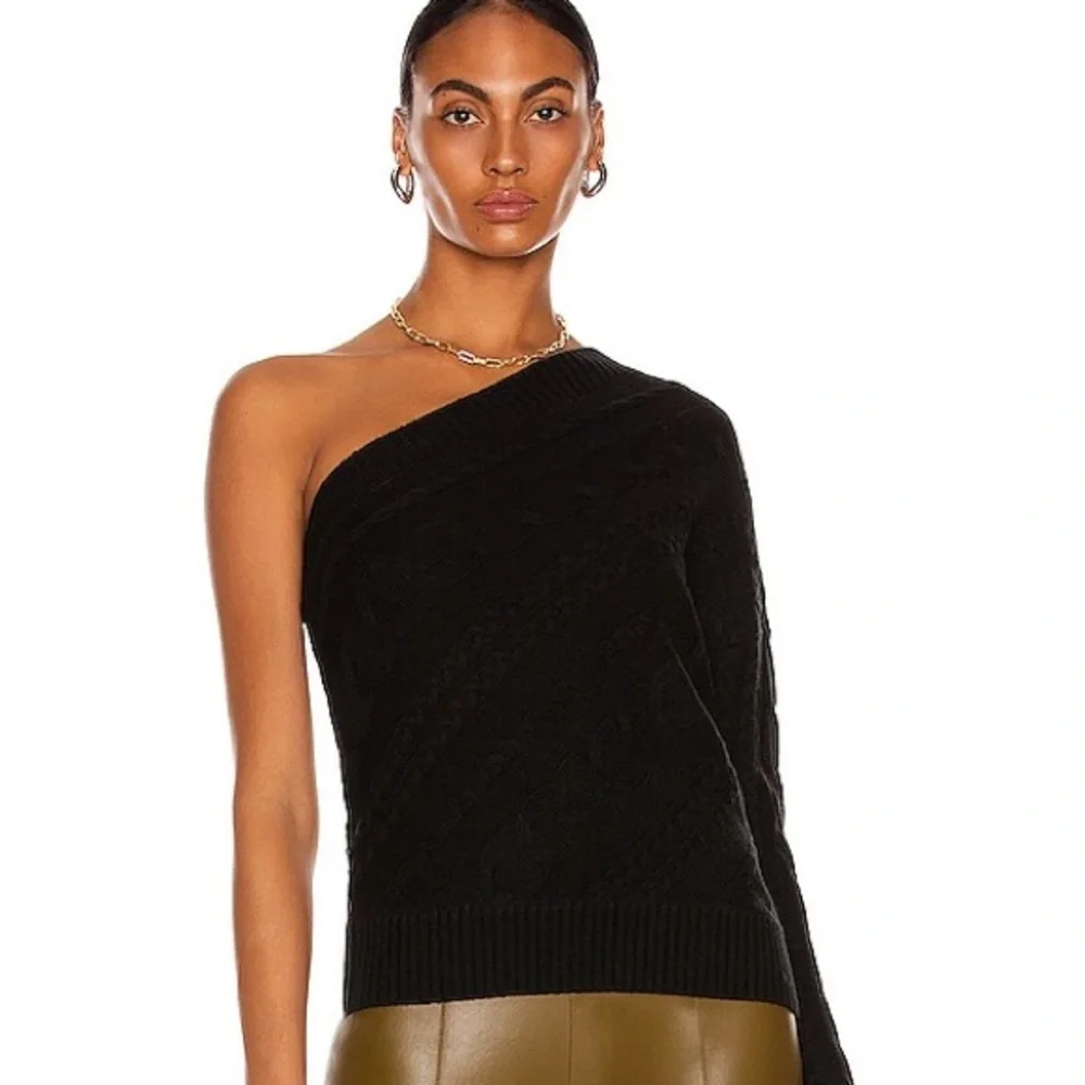 L'AGENCE Zoey Cable Knit Merino Wool one shoulder black sweater size Large - Picture 1 of 10